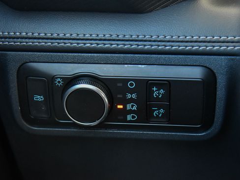 Used 2024 Ford Mustang Premium image 33