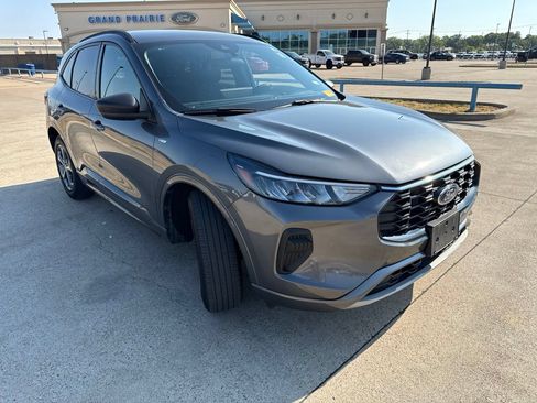 Used 2024 Ford Escape ST-Line w/ Tech Pack #1 FWD image 19