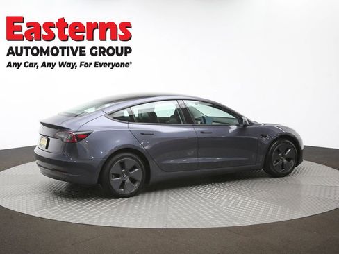 Used 2022 Tesla Model 3 image 40