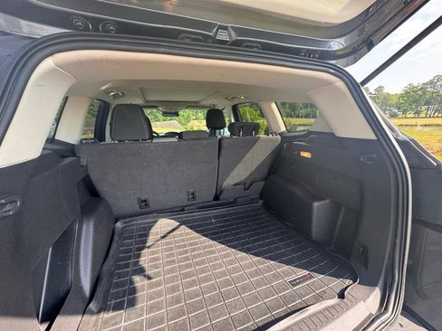 Used 2018 Ford Escape SE FWD image 14