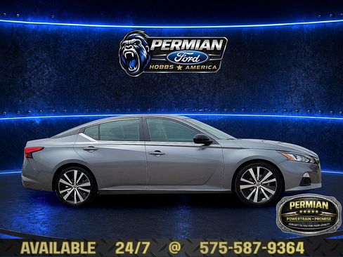 Used 2021 Nissan Altima 2.5 SR FWD image 5
