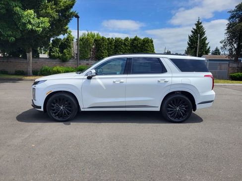 New 2025 Hyundai Palisade Calligraphy image 2