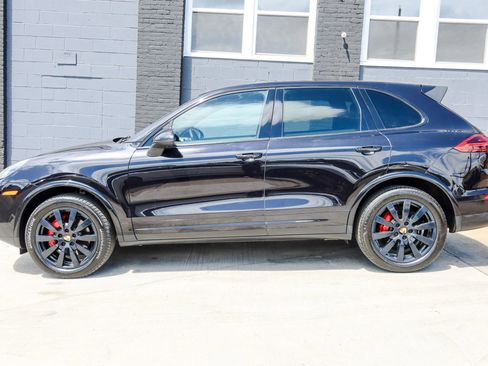 Used 2016 Porsche Cayenne S w/ Premium Plus Package AWD/4WD image 5
