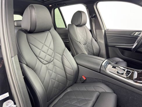 Used 2024 BMW X5 sDrive40i w/ Premium Package image 41