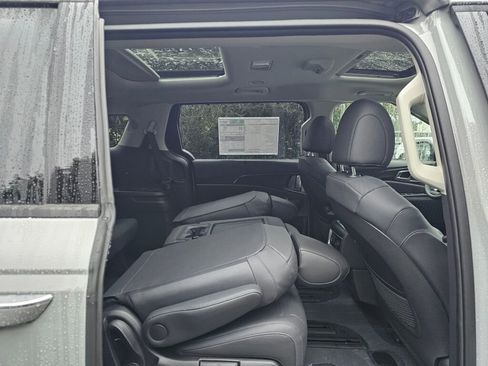 New 2026 Kia Carnival SX Prestige image 28