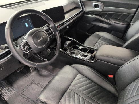 Used 2024 Kia Sorento SX Prestige AWD/4WD image 9
