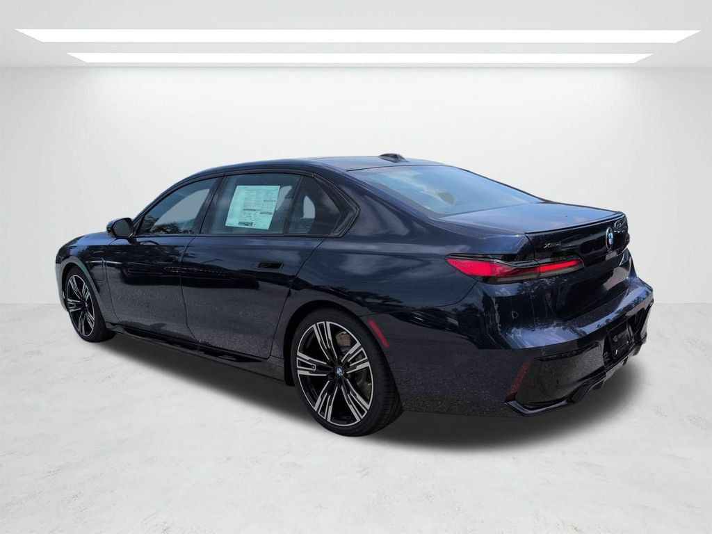 New 2026 BMW 750e xDrive AWD/4WD image 6