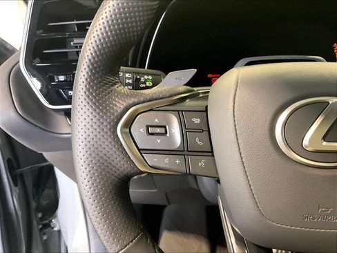 Used 2025 Lexus TX 500h AWD image 19