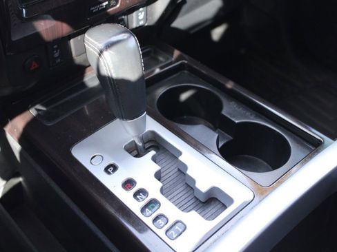 Used 2013 Nissan Titan SL w/ Moonroof Pkg image 40