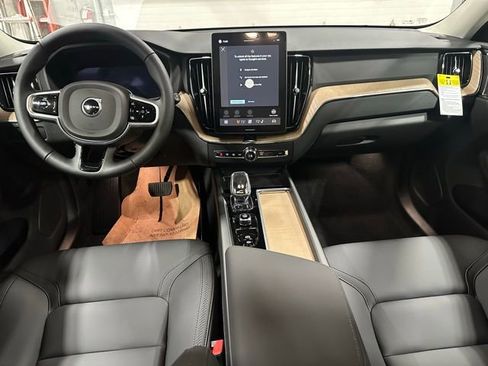 New 2026 Volvo XC60 B5 Plus w/ Climate Package AWD/4WD image 17