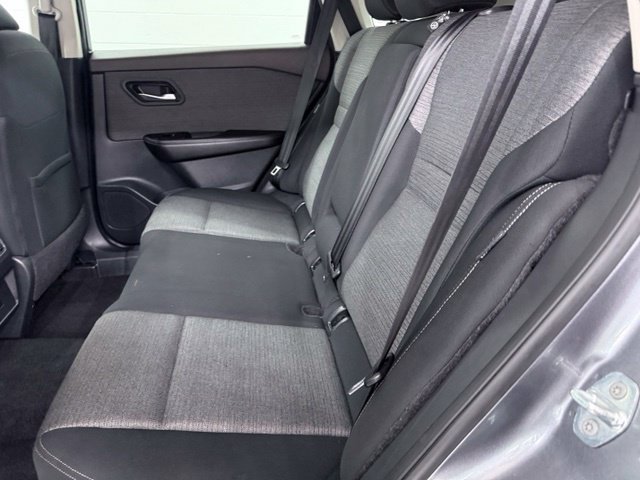 Used 2023 Nissan Rogue SV AWD/4WD image 23