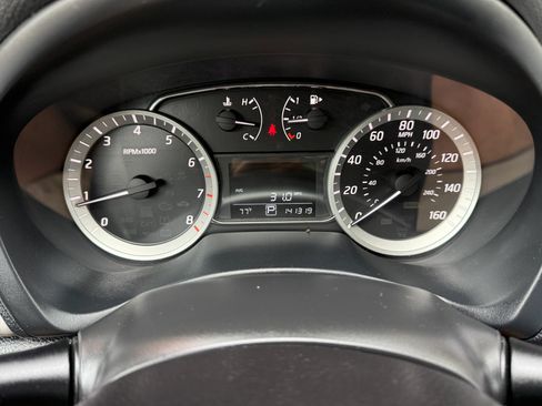 Used 2013 Nissan Sentra SR w/ Driver Pkg FWD image 30