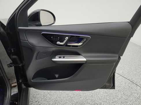 Used 2026 Mercedes-Benz GLC 300 image 24