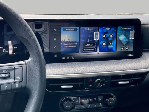New 2026 Nissan Kicks SV w/ SV Premium Package FWD image 6