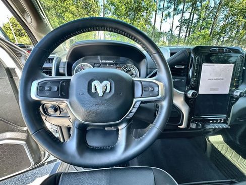 Used 2024 RAM 2500 Laramie AWD/4WD image 11