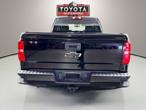 Used 2018 Chevrolet Silverado 1500 LT w/ Redline Edition image 6