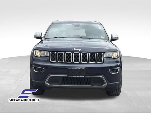 Used 2017 Jeep Grand Cherokee Limited AWD/4WD image 2