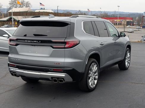 Used 2024 GMC Acadia Denali image 6