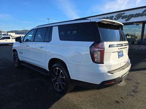 Used 2023 Chevrolet Suburban RST w/ Luxury Package image 8