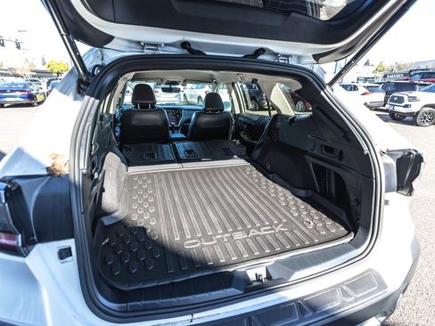 Used 2021 Subaru Outback Limited AWD/4WD image 35