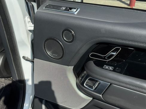 Used 2019 Land Rover Range Rover HSE AWD/4WD image 34