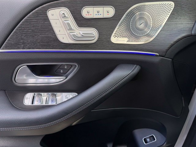 Used 2026 Mercedes-Benz GLS 450 4MATIC image 15