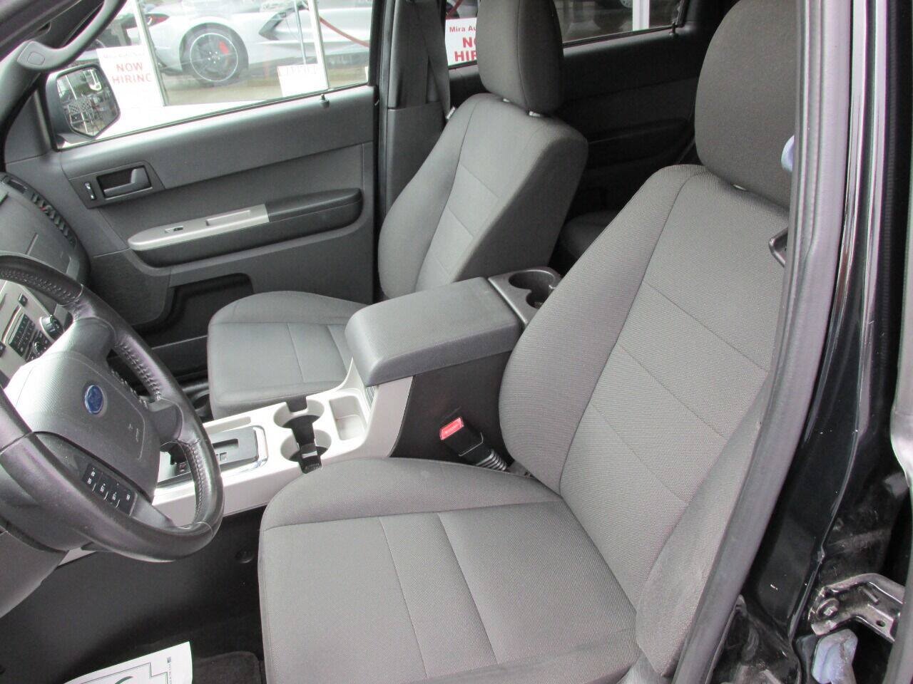 Used 2012 Ford Escape XLT FWD image 9