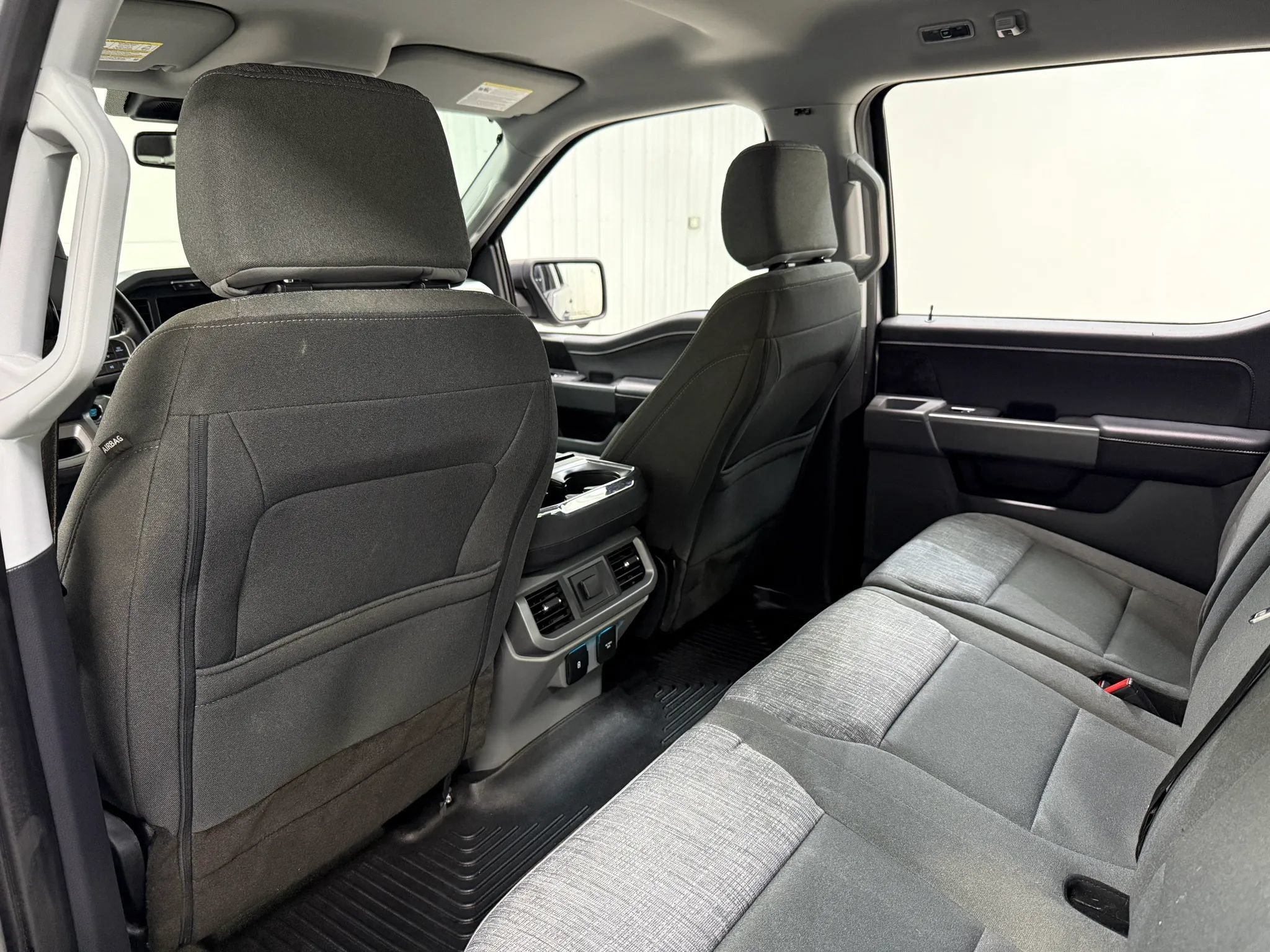 Used 2022 Ford F150 Lightning XLT AWD/4WD image 16