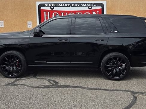 Used 2022 Cadillac Escalade Sport Platinum w/ LPO, ONYX Package AWD/4WD image 1