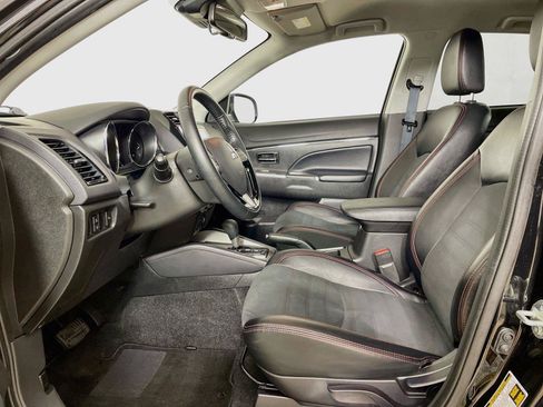 Used 2024 Mitsubishi Outlander Sport AWD image 5