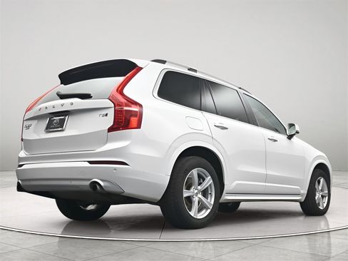 Used 2019 Volvo XC90 T5 Momentum image 25
