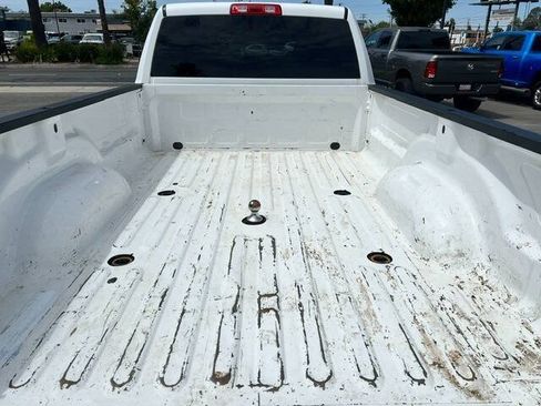 Used 2018 RAM 3500 Tradesman w/ Chrome Appearance Group AWD/4WD image 7