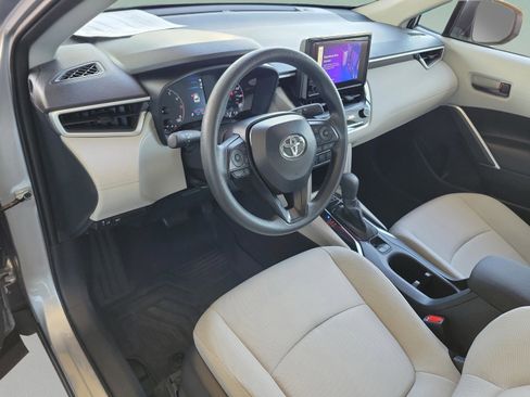 Certified 2025 Toyota Corolla Cross L image 29