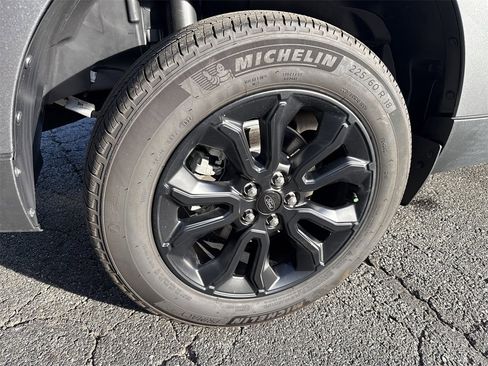 Used 2024 Ford Maverick Lariat w/ Black Appearance Package image 18