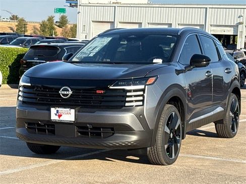 New 2026 Nissan Kicks SR w/ SR Premium Package image 4