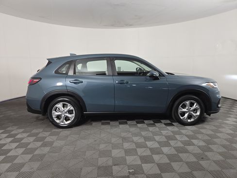 Used 2024 Honda HR-V LX image 3