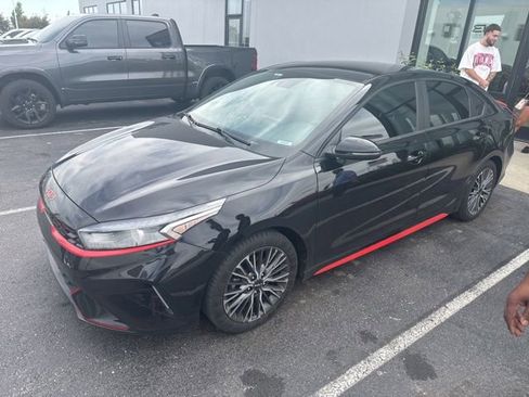 Used 2022 Kia Forte GT-Line FWD image 3