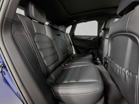 Certified 2025 Porsche Macan GTS image 29