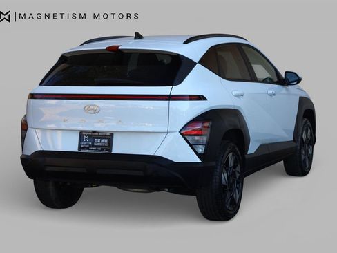 Used 2025 Hyundai Kona SEL image 7