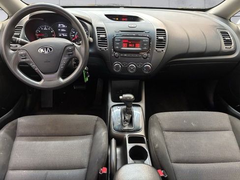 Used 2017 Kia Forte LX image 17