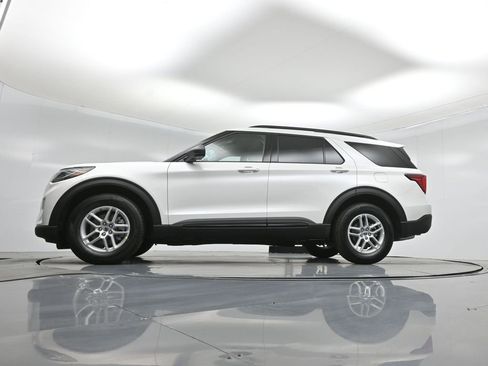 New 2026 Ford Explorer Active RWD image 52