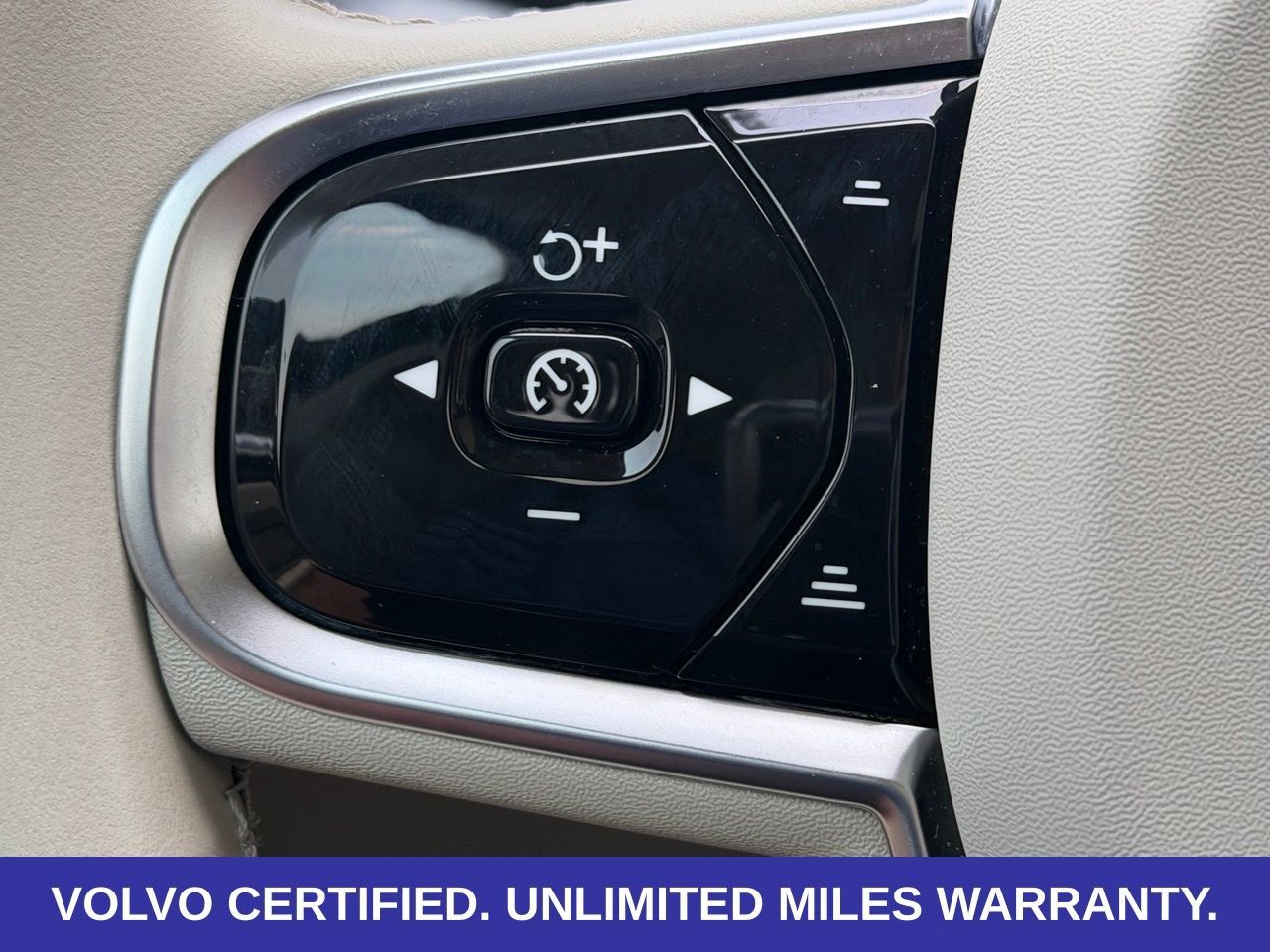 Certified 2024 Volvo XC60 B5 Core w/ Protection Package Premier AWD/4WD image 18