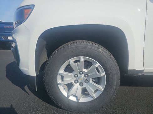 Used 2022 Chevrolet Colorado LT w/ Fleet Safety Package image 16