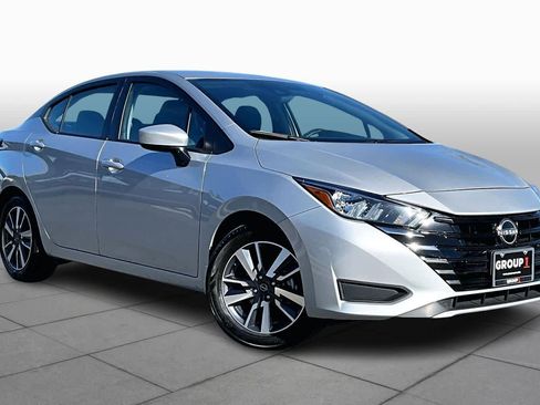 Used 2024 Nissan Versa SV w/ Trunk Package image 3