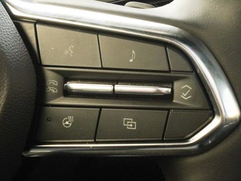 Used 2025 Chevrolet Suburban High Country image 17