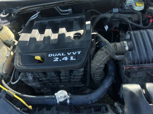 Used 2012 Chrysler 200 Touring image 11