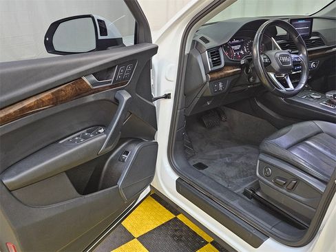 Used 2019 Audi Q5 2.0T Premium w/ Convenience Package image 20
