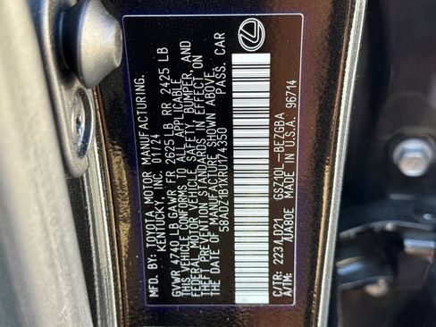 Certified 2024 Lexus ES 350 w/ Premium Package FWD image 32