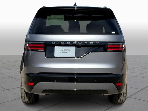 Used 2025 Land Rover Discovery Dynamic SE AWD/4WD image 4