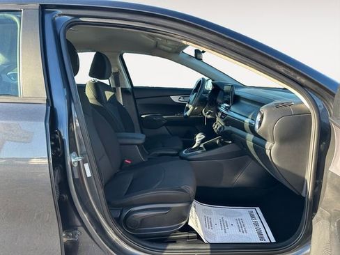 Used 2024 Kia Forte LXS image 15